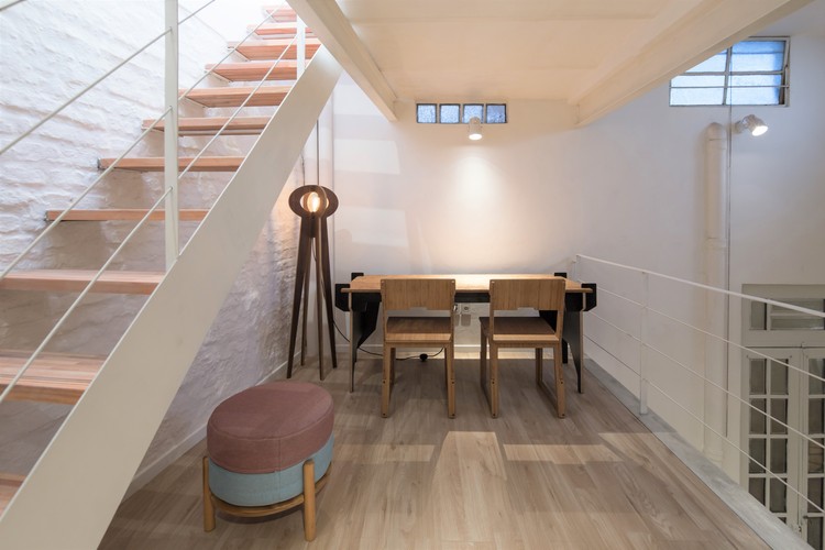 how to borrow money to renovate a house