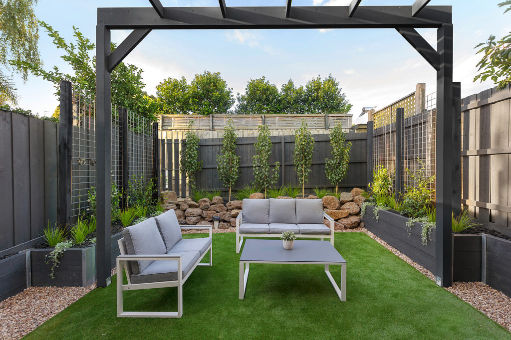 how to renovate backyard