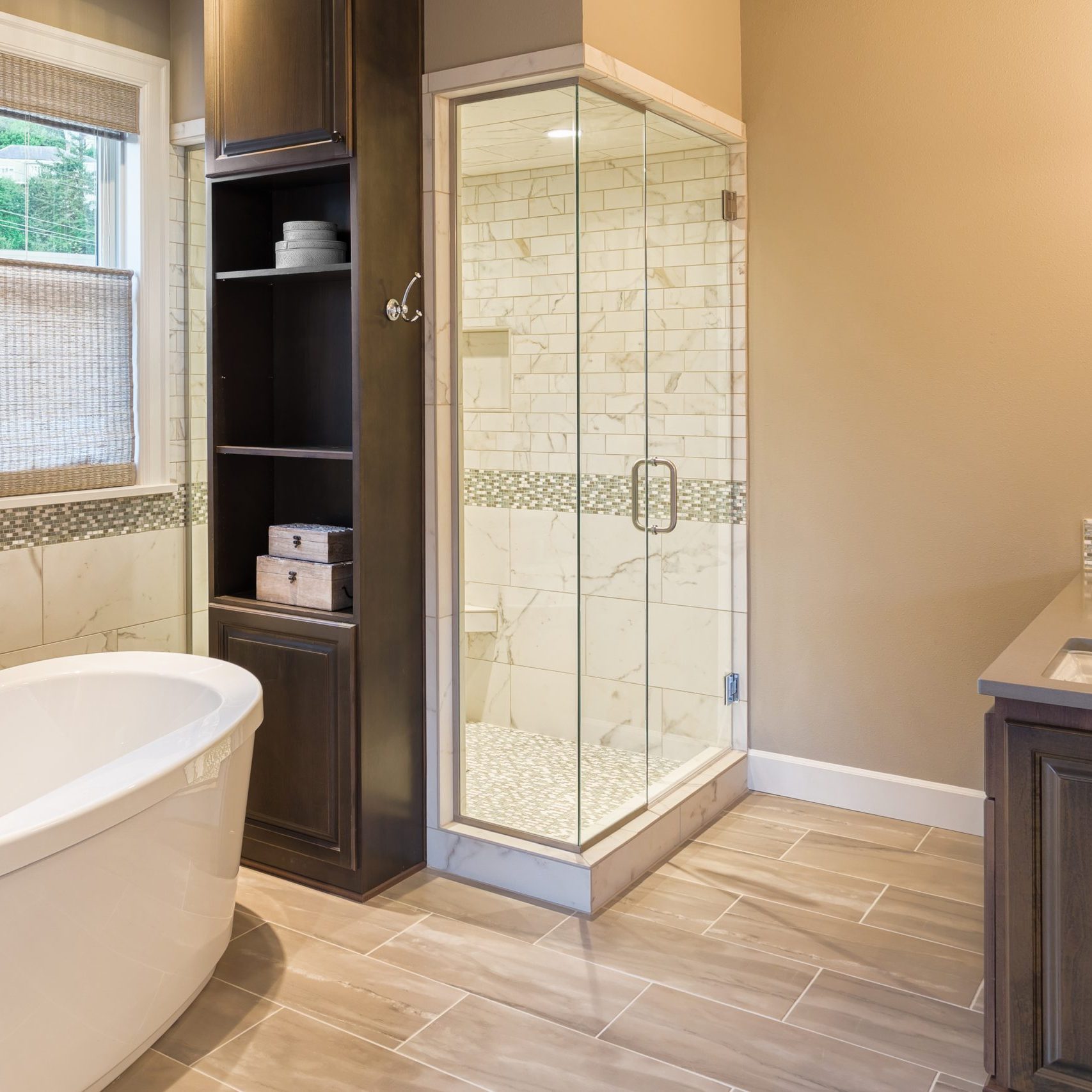 Bathtub and shower in new luxury home